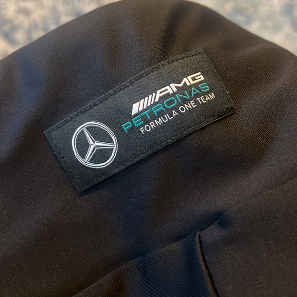 Puma women’s leggings, size medium, worn once - Picture 4 of 5